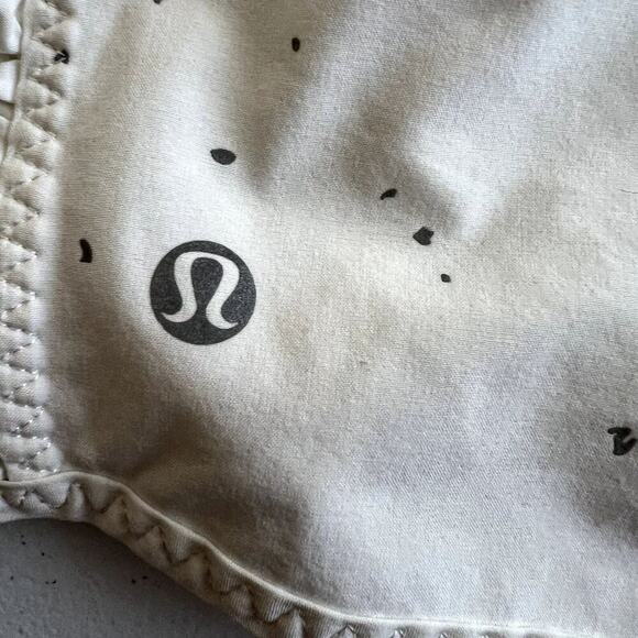 Lululemon Run Around Short Style #W7124S Women Size XS lightweight wicking ma - Picture 5 of 10